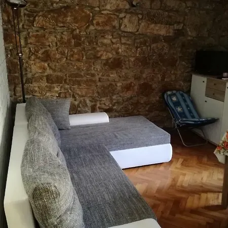 Lili Apartments, Sv Dunata 18 * Корнич