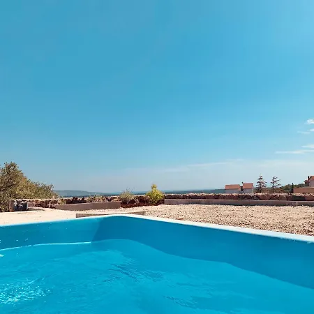 דירה Lili Apartments, Sv Dunata 18 *