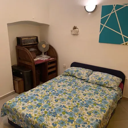 Lili Apartments, Sv Dunata 18 דירה *