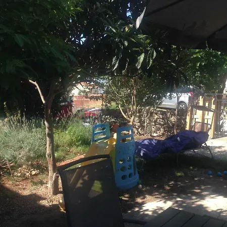 Lili Apartments, Sv Dunata 18 דירה *