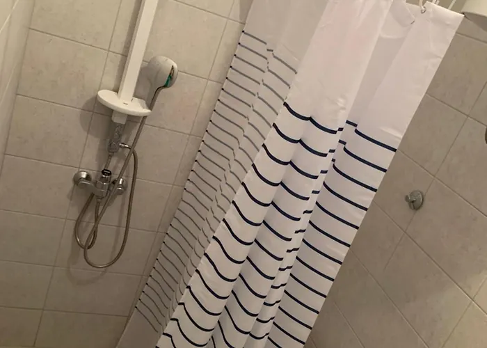 Lili Apartments, Sv Dunata 18 *