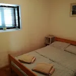 Lili Apartments, Sv Dunata 18