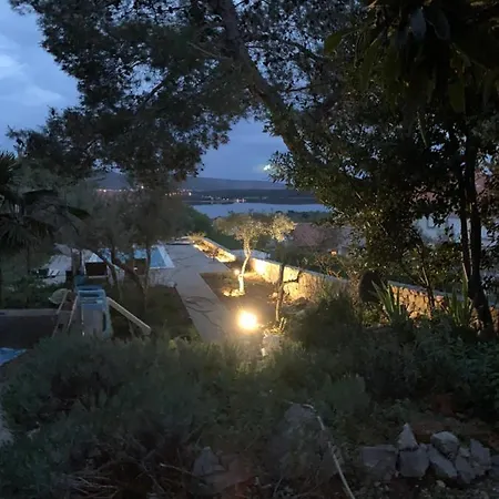 公寓 Lili Apartments, Sv Dunata 18 Kornić